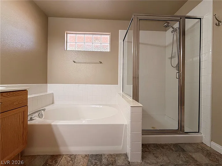 212 Horizon Peak Dr — Photo 28