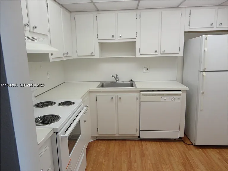 1300 NE Miami Gardens Dr #616E — Photo 12