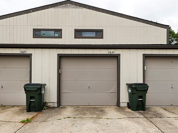3rd image of 11657 Harbour Light Dr