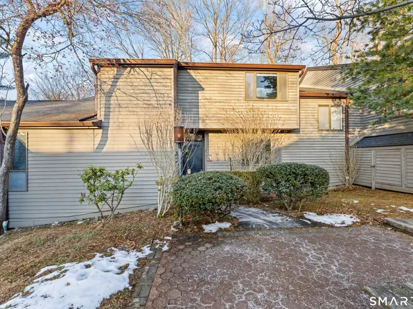 4 Heather Court #4, Woodbury, CT 06798