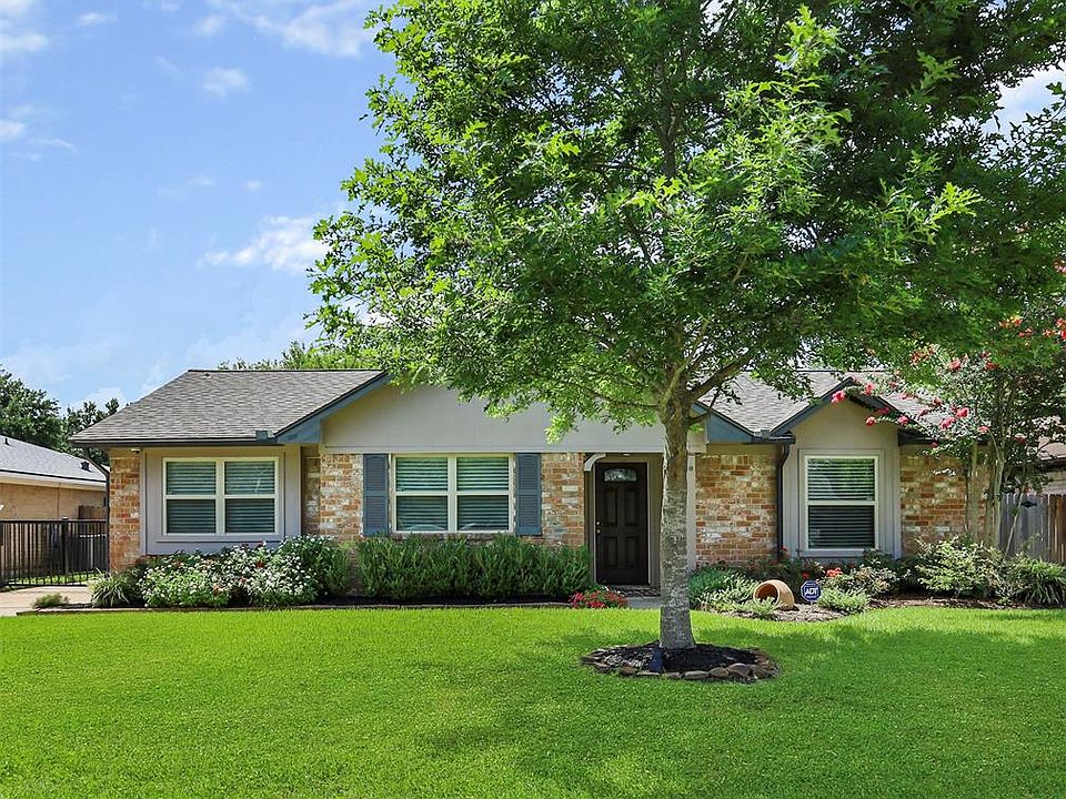 1st image of 13710 Drakewood Dr