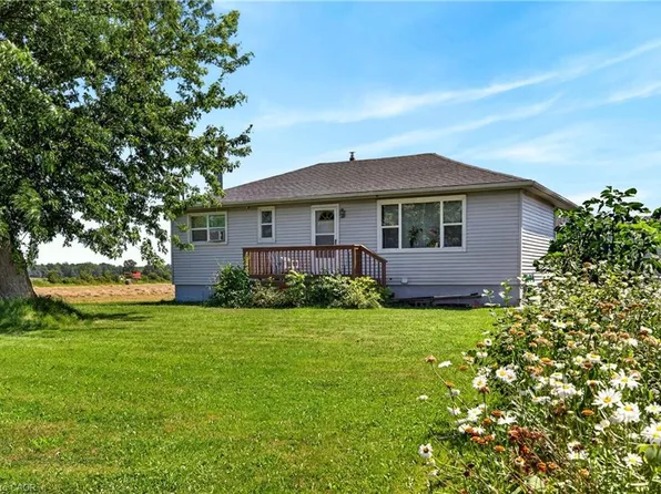 958 Highland Rd E, Hamilton, ON L8J 3G9