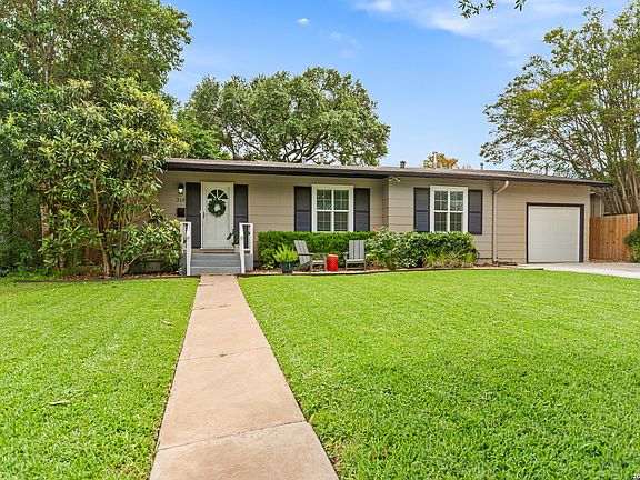 2nd image of 318 BREES BLVD