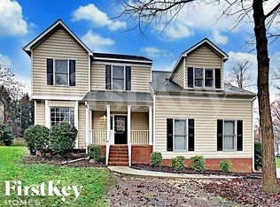9000 Mapledale Ct, Cornelius, NC 28031
