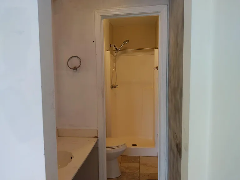 5957 Edgelake Dr — Photo 9