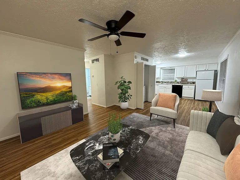 1104 - 1116 Mazatlan Cir. — Photo 19