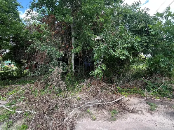 0 Lake Rd, La Marque, TX 77568