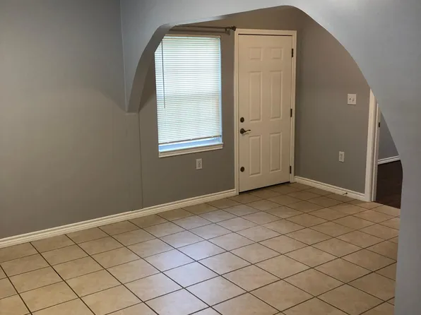 914 E 25th St #2, Houston, TX 77009