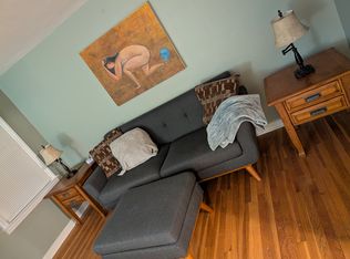 117 Meadowbrook Dr, Syracuse, NY 13210