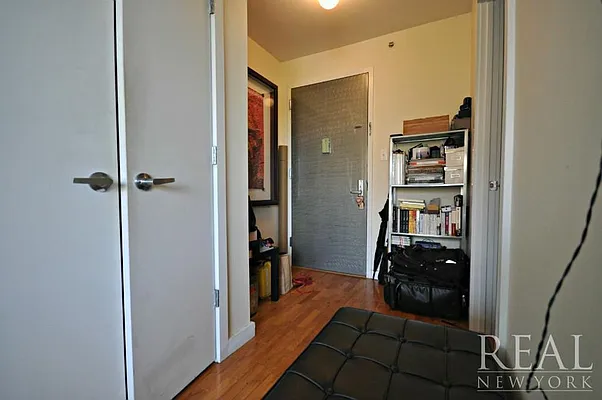 Rented by REAL New York | media 20