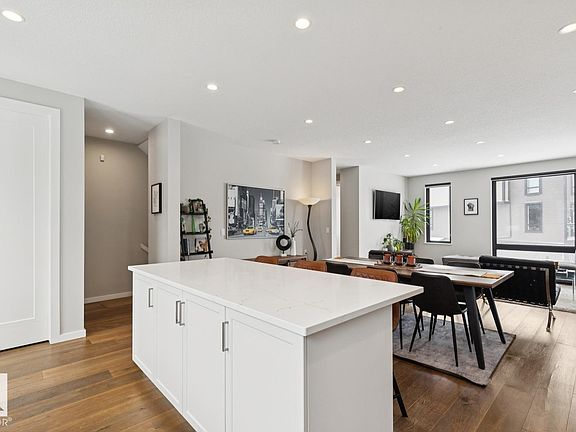 2nd image of 1304 Rutherford Rd SW #9