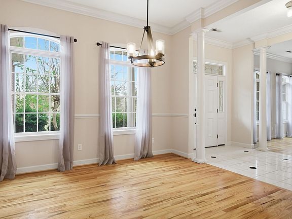 5th image of 2025 Plank Dr