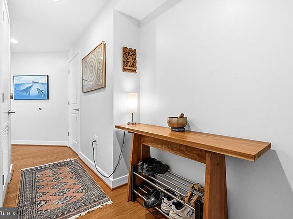 4th image of 1117 10th St NW APT 1103