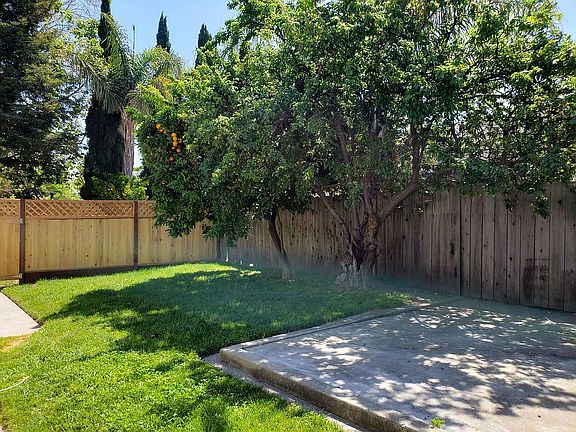 2nd image of 3234 Santa Monica Way