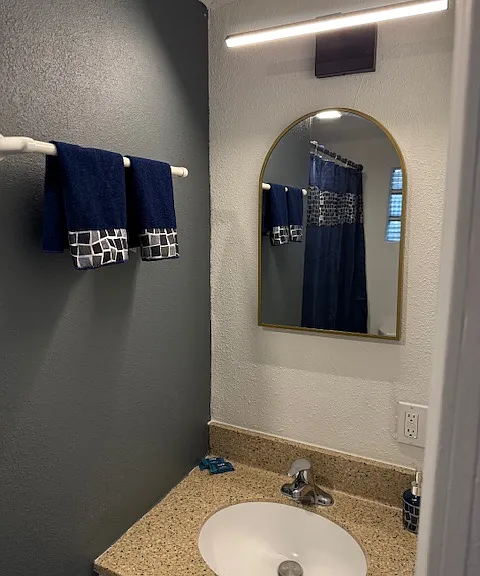 Functional vanity mirror with additional lighting!