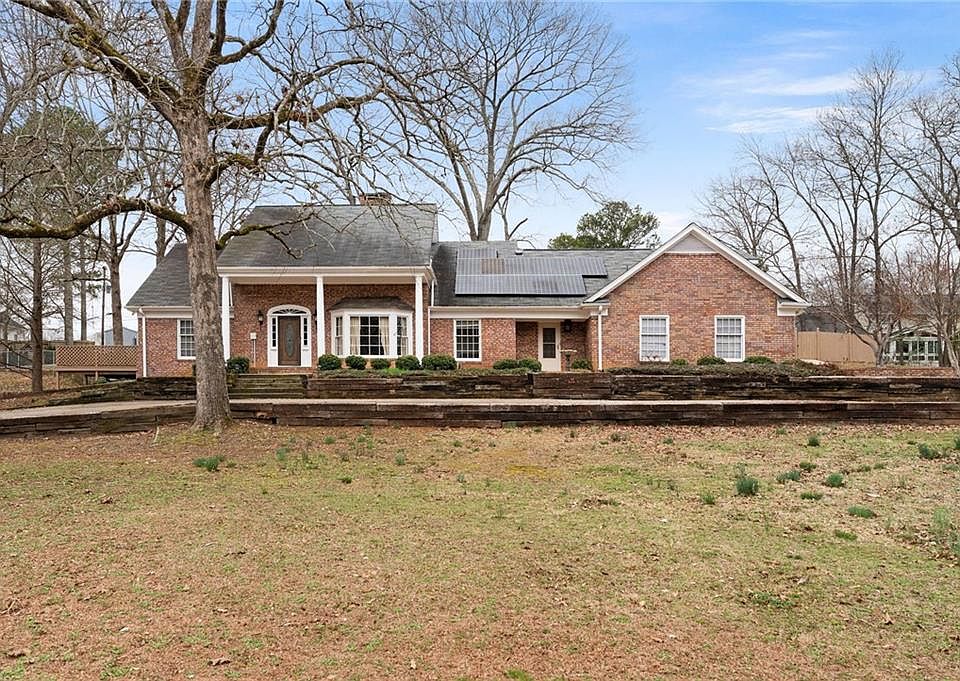 1st image of 43 Hickory Hill Dr SW