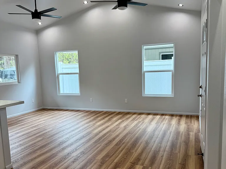 11-3570 Hibiscus St — Photo 4