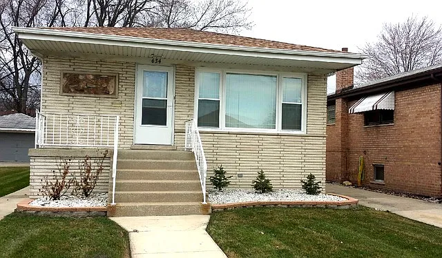 634 Calhoun Ave photo 1