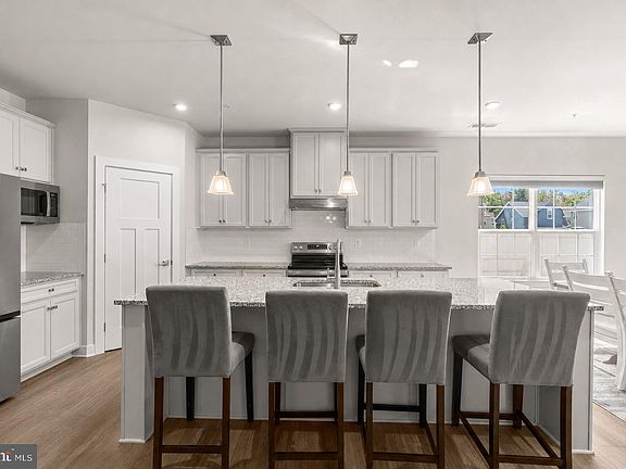 4th image of 110 Greybull Ln