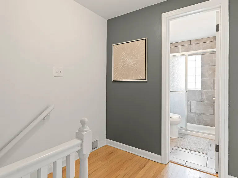 1011 W 38th St #A — Photo 21