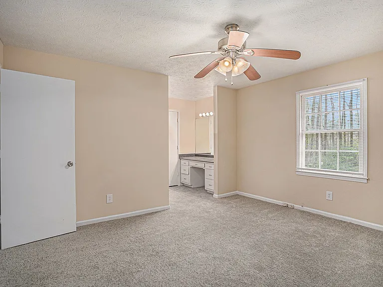 6276 Cathedral Ln — Photo 13