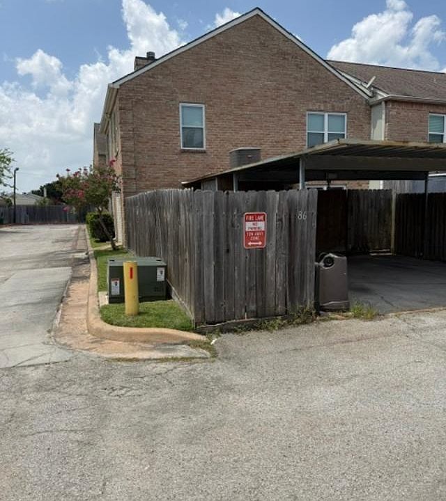 1st image of 86 W Park West Dr