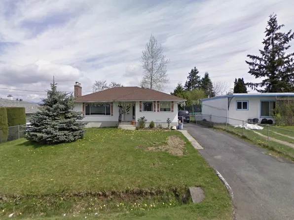 13735 Larner Rd, Surrey, BC V3R 5K4