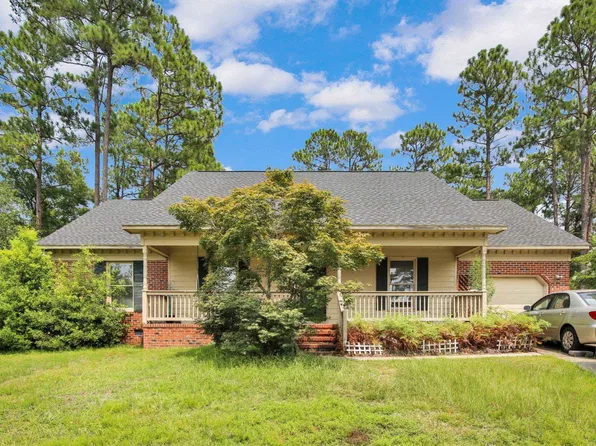 2395 Dunwoody Dr, Fayetteville, NC 28306