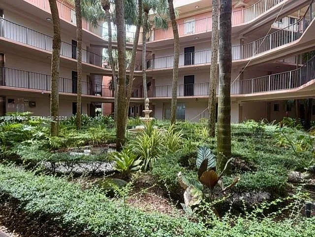 8700 SW 133rd Avenue Rd #302 — Photo 12