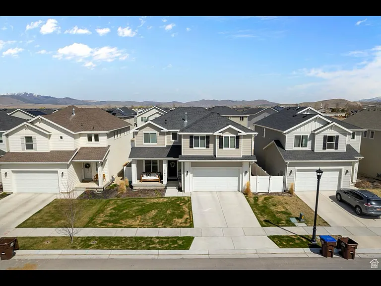 1165 E Bell Buoy Way — Photo 28