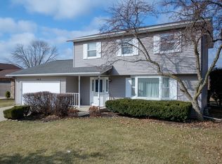 542 Shenandoah Trl, Elgin, IL 60123