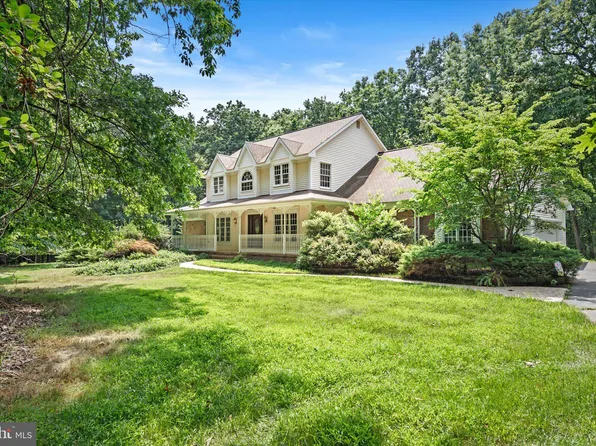 14 Fox Hill Dr, Millstone Township, NJ 08535