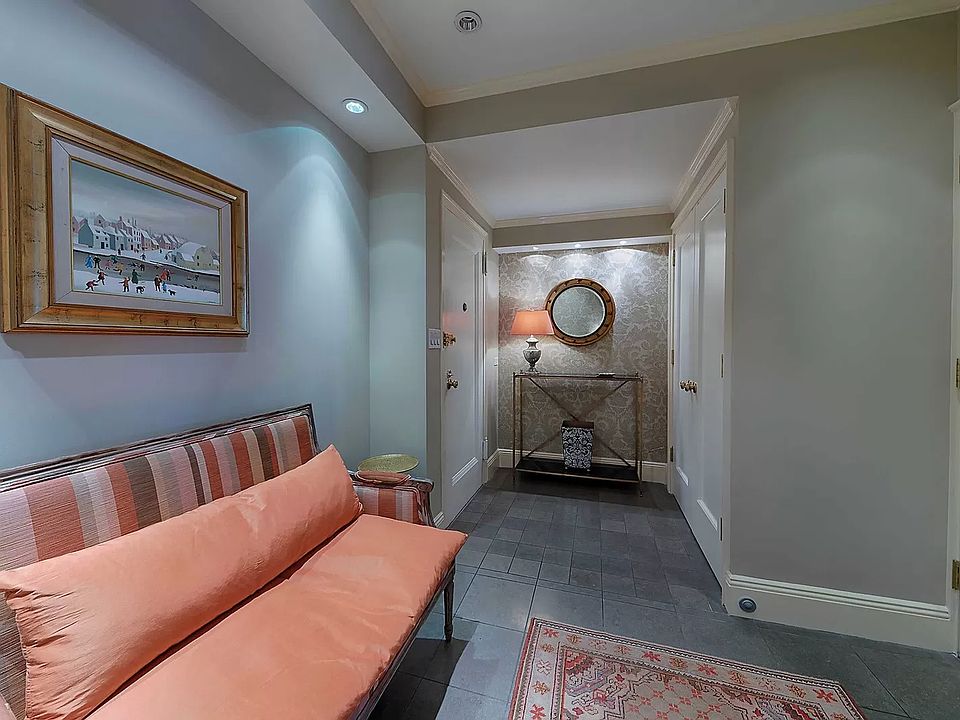 1st image of 205 E 69th St #10DE