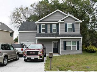 1335 Gust Ln, Chesapeake, VA 23323
