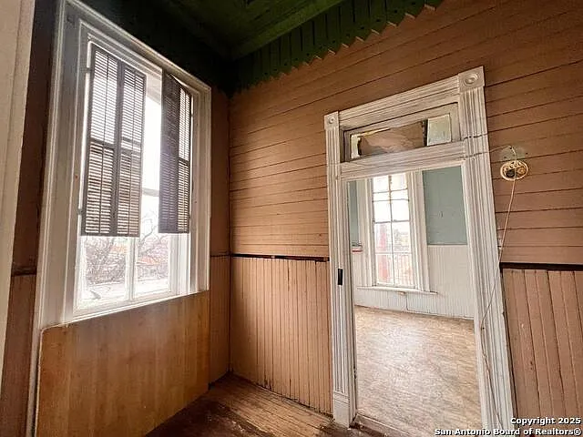 520 Davis Ave #B — Photo 11