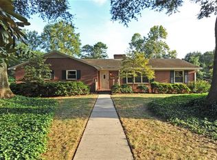 837 Kenwick Dr, Winston Salem, NC 27106