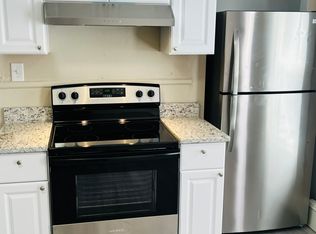 31 Russell St APT 1R, Worcester, MA 01609