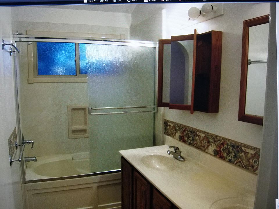 2nd image of 2728 N Robin Ln