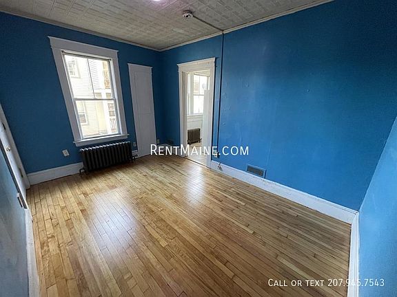 2nd image of 9 Catell St APT 2