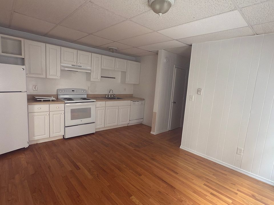 1st image of 199 Strathmore Rd #2D