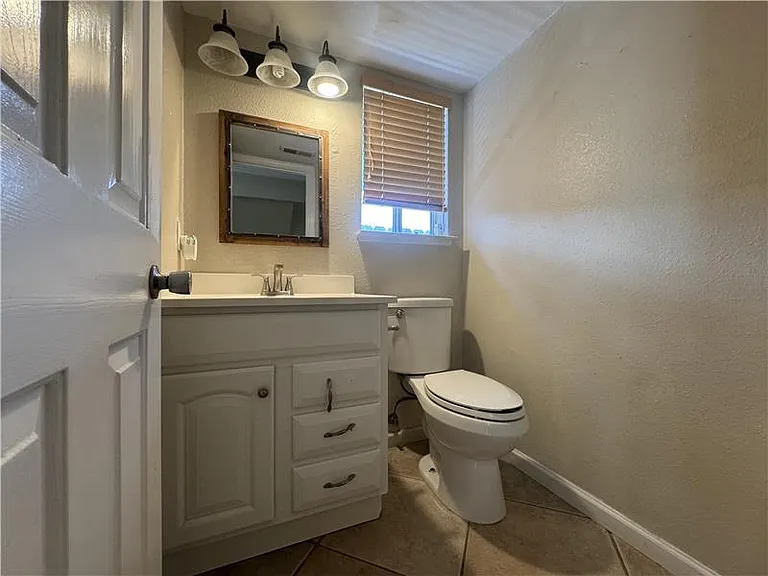4109 Richard Way — Photo 9