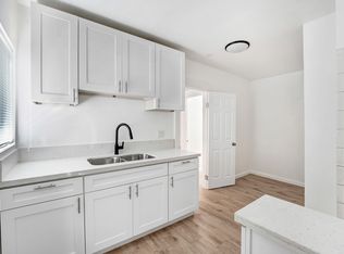8013 1/4 S Hoover St, Los Angeles, CA 90044