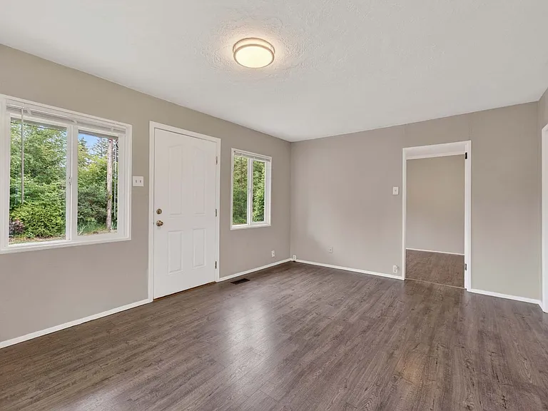 2401 NE Everett St — Photo 7