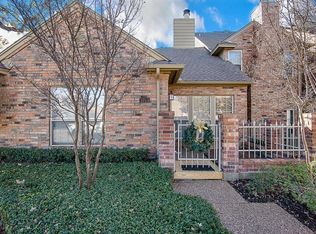 1219 Woodland Park Dr, Hurst, TX 76053