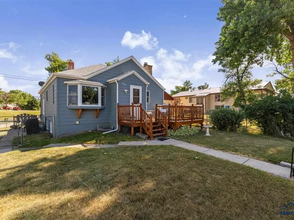 806 Main St, Sturgis, SD 57785