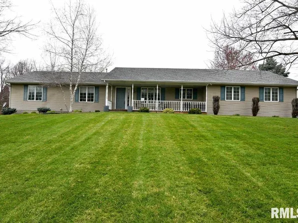 13050 82nd Ave, Blue Grass, IA 52726