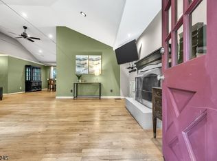 6 Servis Rd, Skillman, NJ 08558