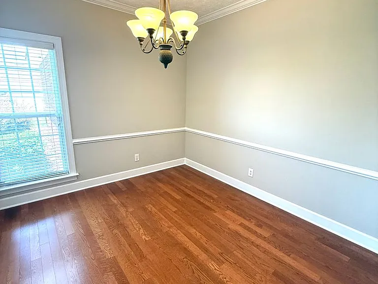 616 Coleman Way — Photo 2