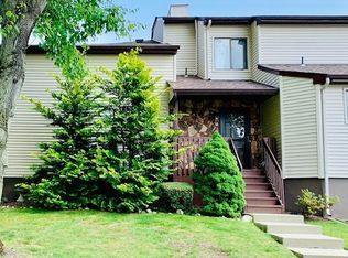 10 Kennedy Ct, Middletown, NJ 07748