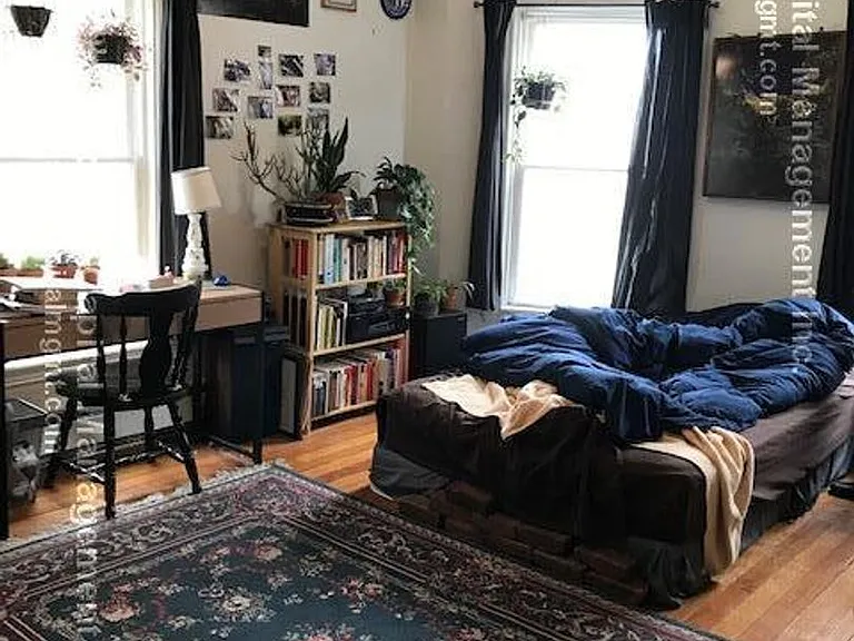 18 Royal St #2 — Photo 1